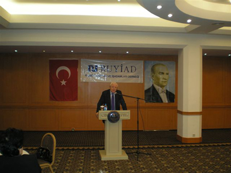 Prf.Dr.İlter TURAN'ın ''Değişen Geometrili Dış Politika - Yeni Dünyada Türk Dış Politikası'' Sunusu